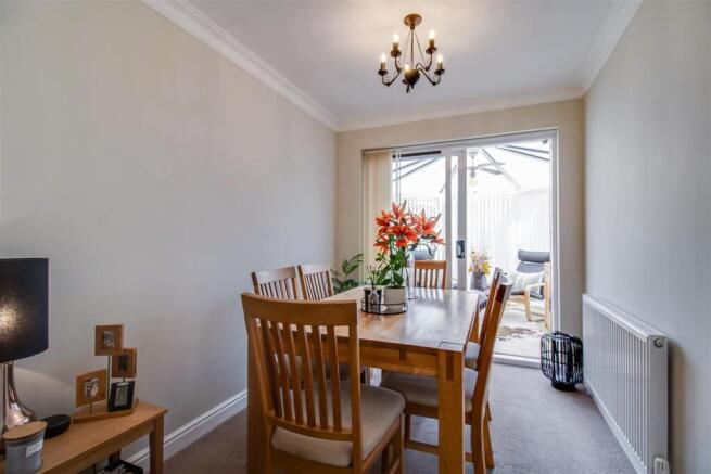 4 bed Detached for sale Image 6