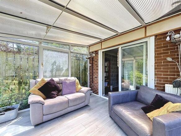 3 bed Detached for sale Image 11