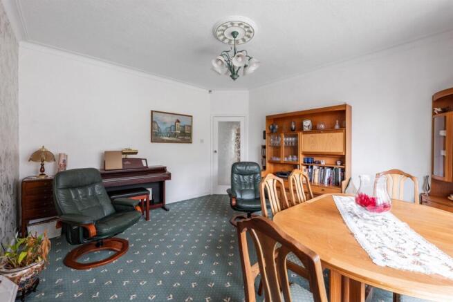 Norbreck Drive, Giffnock photo 4