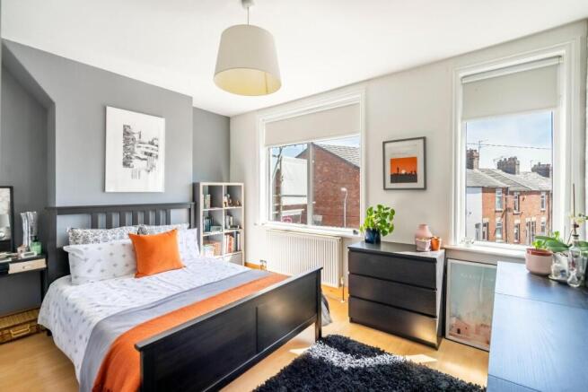 3 bed Terraced for sale Image 11