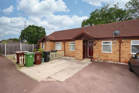 Minehead Close, Corby, NN18