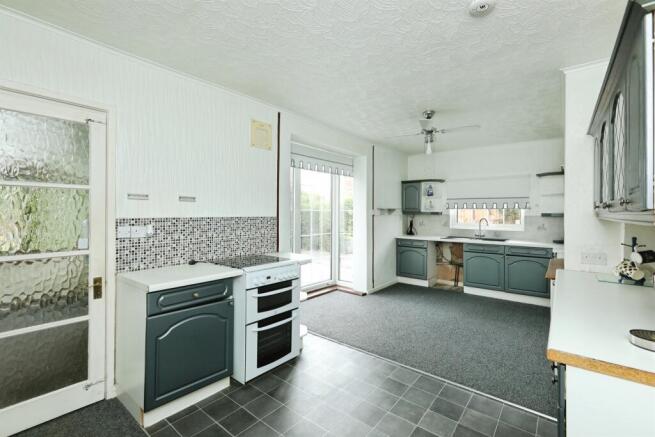 3 bed Detached for sale Image 4