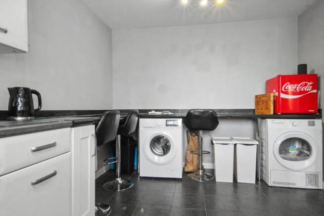 Laud Close, Moira photo 4