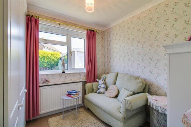 2 bed Semi-Detached Bungalow for sale Image 6