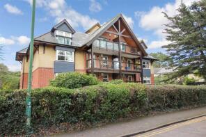10, 3a English Court, Surrey Road, Bournemouth BH2 6BP
