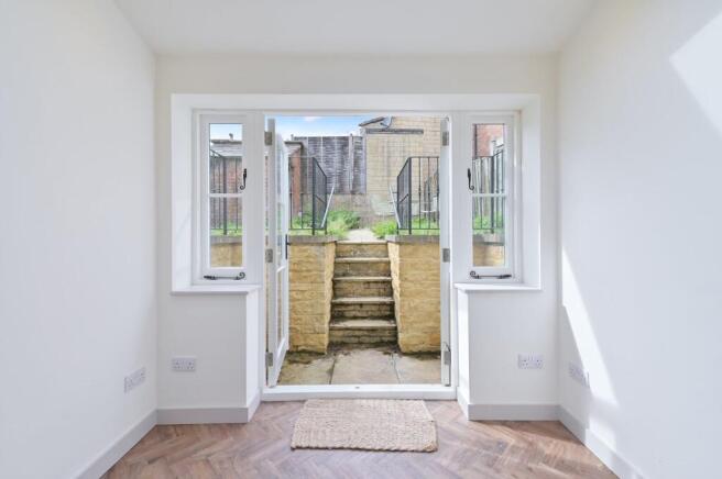 Picture No. 04