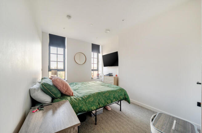 2 bed Apartment for sale Image 6