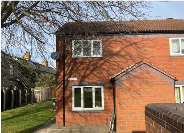 1 bed Semi-Detached to rent Image 2