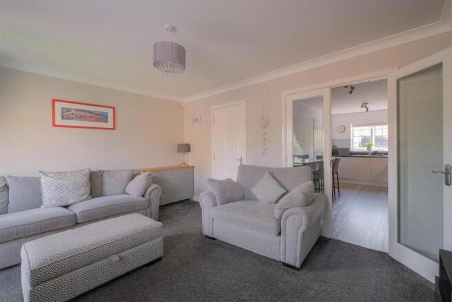 4 bed Town House for sale Image 4