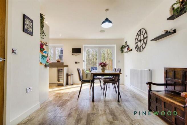 Kitchen / Dining Room