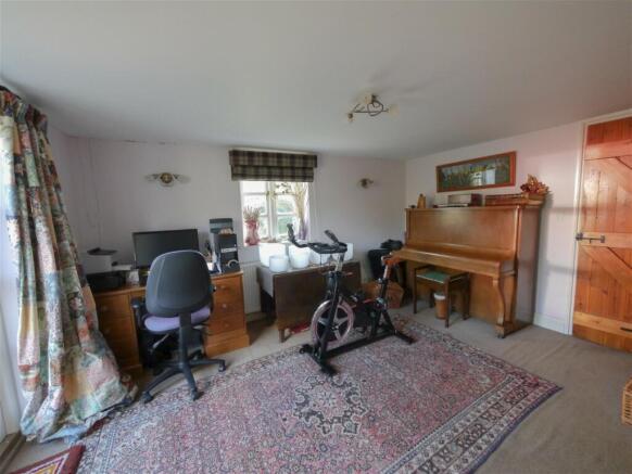 Photo 20