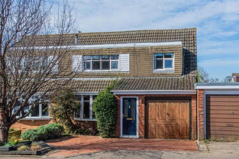 Goodwood Avenue, Northampton