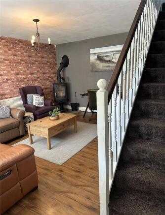 7 bed Detached for sale Image 11