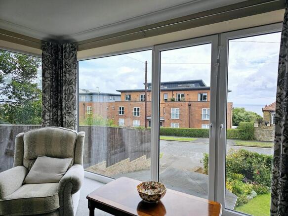 2 bed Flat for sale Image 5