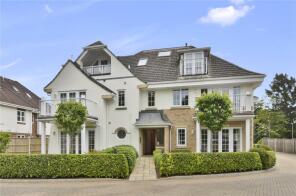 5, 11 Danescroft, Manor Close, Ferndown BH22 9FL
