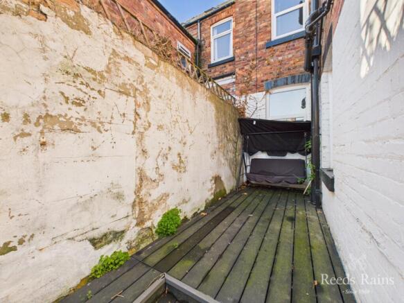 3 bed Terraced for sale Image 10