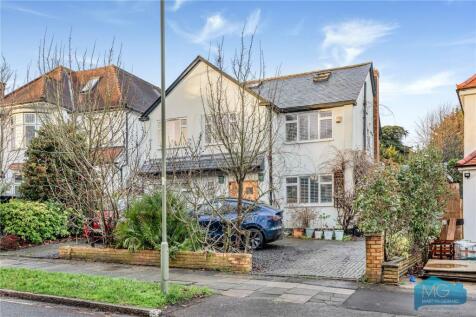 Friern Watch Avenue, North Finchley, London, N12