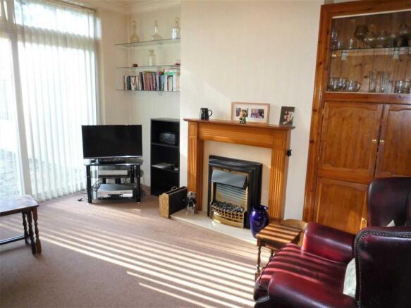 REAR RECEPTION ROOM: