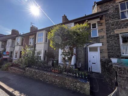 11 Bainbridge Road