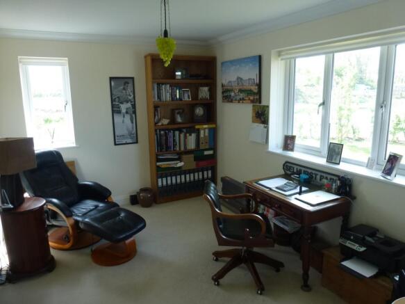 Photo 4