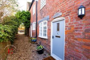 2a, Castle Hill, Kenilworth CV8 1NB