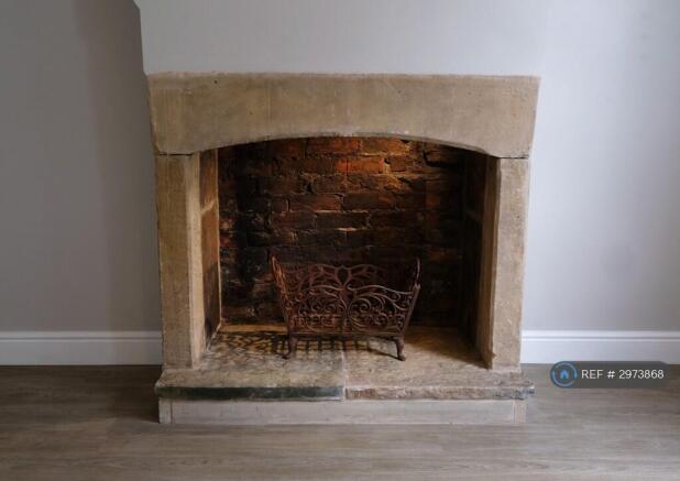 3 bed Semi-Detached to rent Image 8