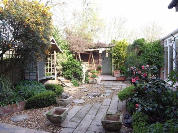 REAR COURTYARD