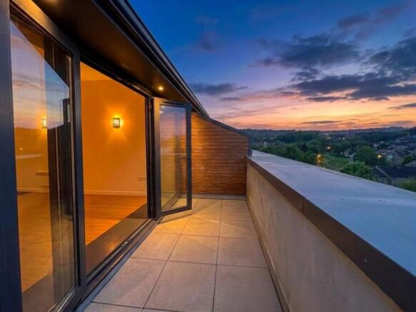 ROOF TERRACE