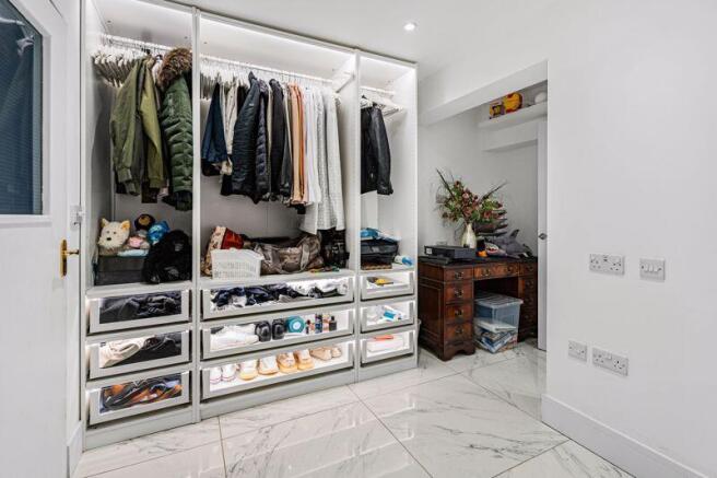 Bedroom 6/Office