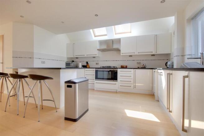 Kitchen.jpg
