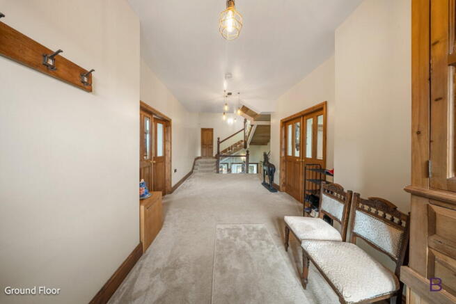8 bed Detached for sale Image 8