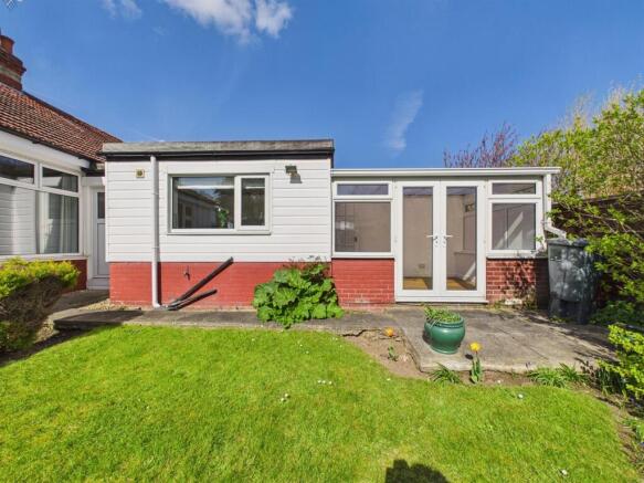 2 bed Semi-Detached Bungalow for sale Image 12