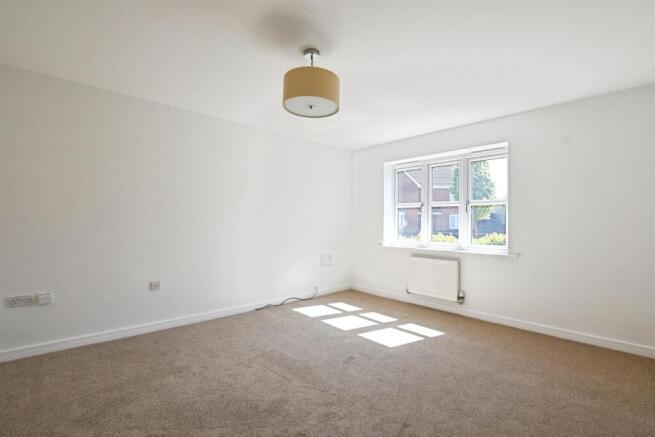 3 bed Detached for sale Image 4