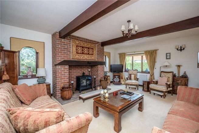 4 bed Detached for sale Image 7