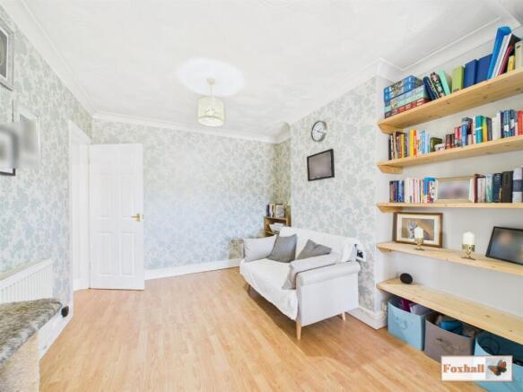 Snug/ Dining Room