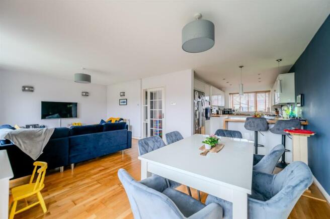 Lounge Dining Room