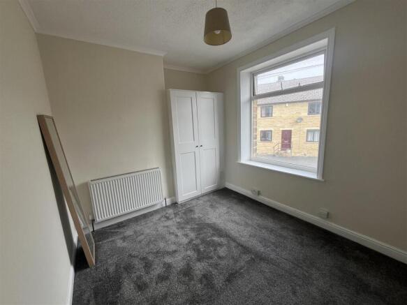 2 bed Terraced to rent Image 11