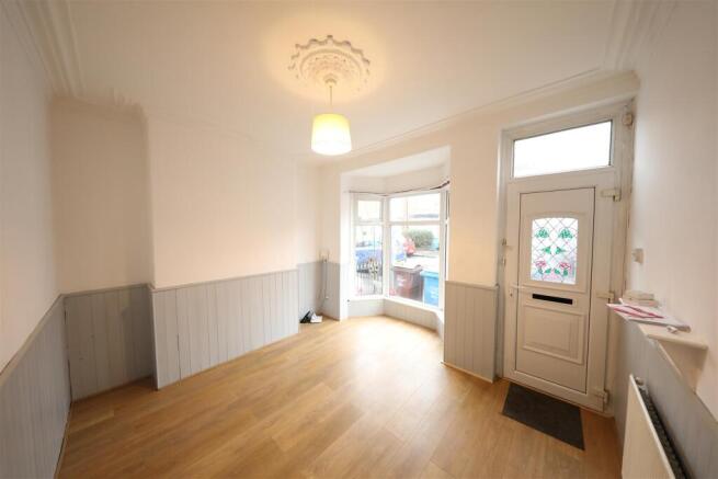 2 bed House to rent Image 7