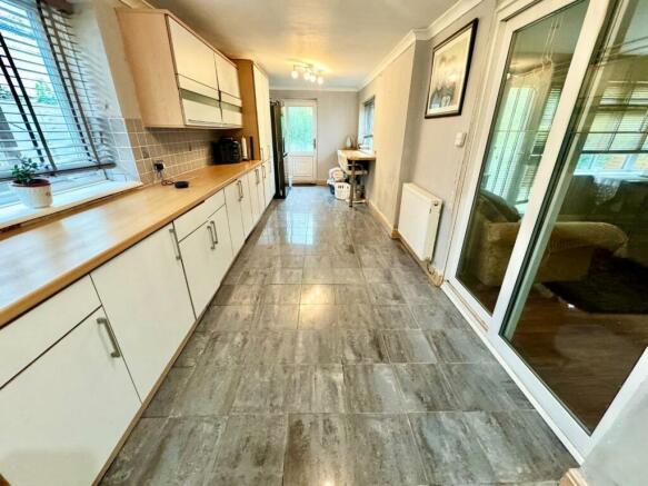 3 bed Detached for sale Image 7