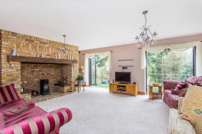 7 Woodlands Drive fpz185667 (22).jpg