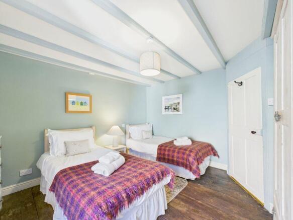 2 bed Cottage for sale Image 6