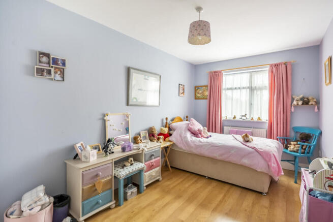 4 bed Semi-Detached for sale Image 11