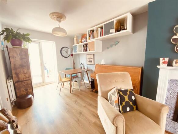 Living Room/ Diner
