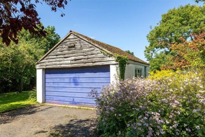 Detached Garage