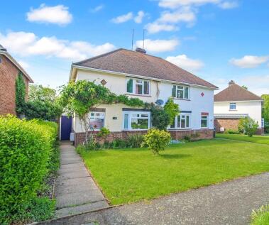 Larch Grove, Bletchley, Milton Keynes, Buckinghamshire, MK2 2LG