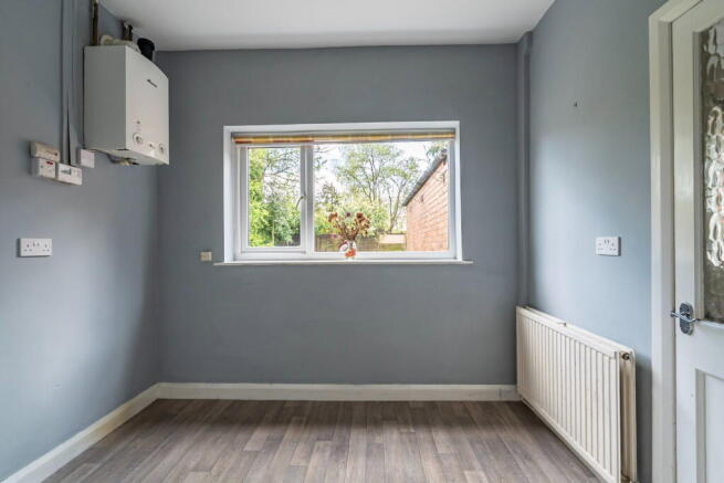 4 bed Semi-Detached for sale Image 5