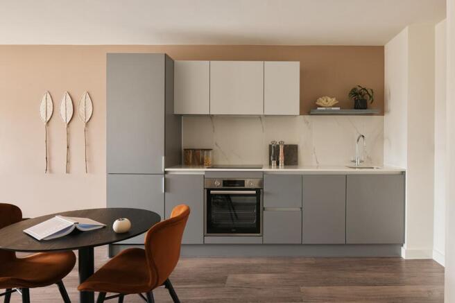 3 bed Apartment to rent Image 4