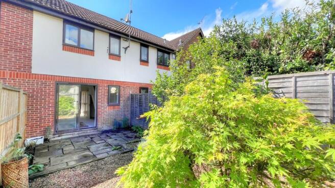 23 Balmoral Way 1...