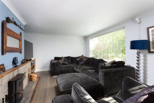 4 bed Detached for sale Image 8