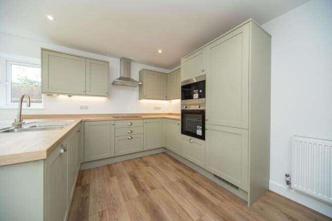 LIVING/KITCHEN/DINER